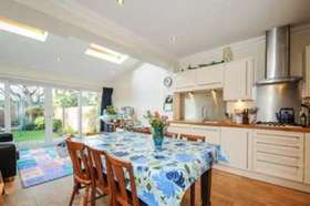 3 bedroom Detached t...